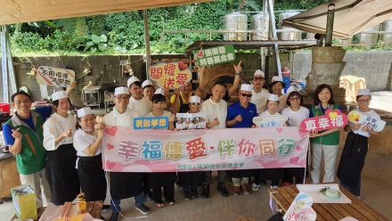 張榮發慈善基金會捐贈喜樂家族基金會營運經費 協助身心障礙者培養一技之長 自力更生
