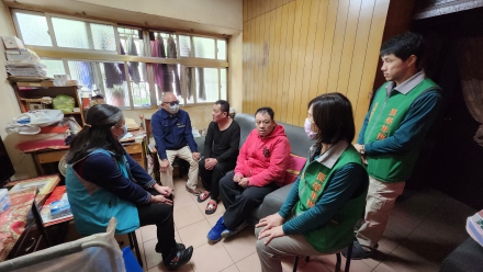 捐贈立達啟能訓練中心弱勢家庭年菜及機構加菜金