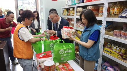 張榮發慈善基金會攜手菁鑽聯盟飯店化身一日志工  送暖台灣普力關懷協會